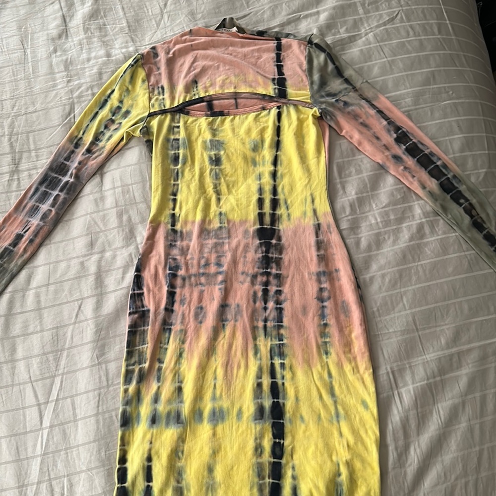 Pink, yellow and black tie dye dress! Fits small/medium. Lightly worn & stretchy
